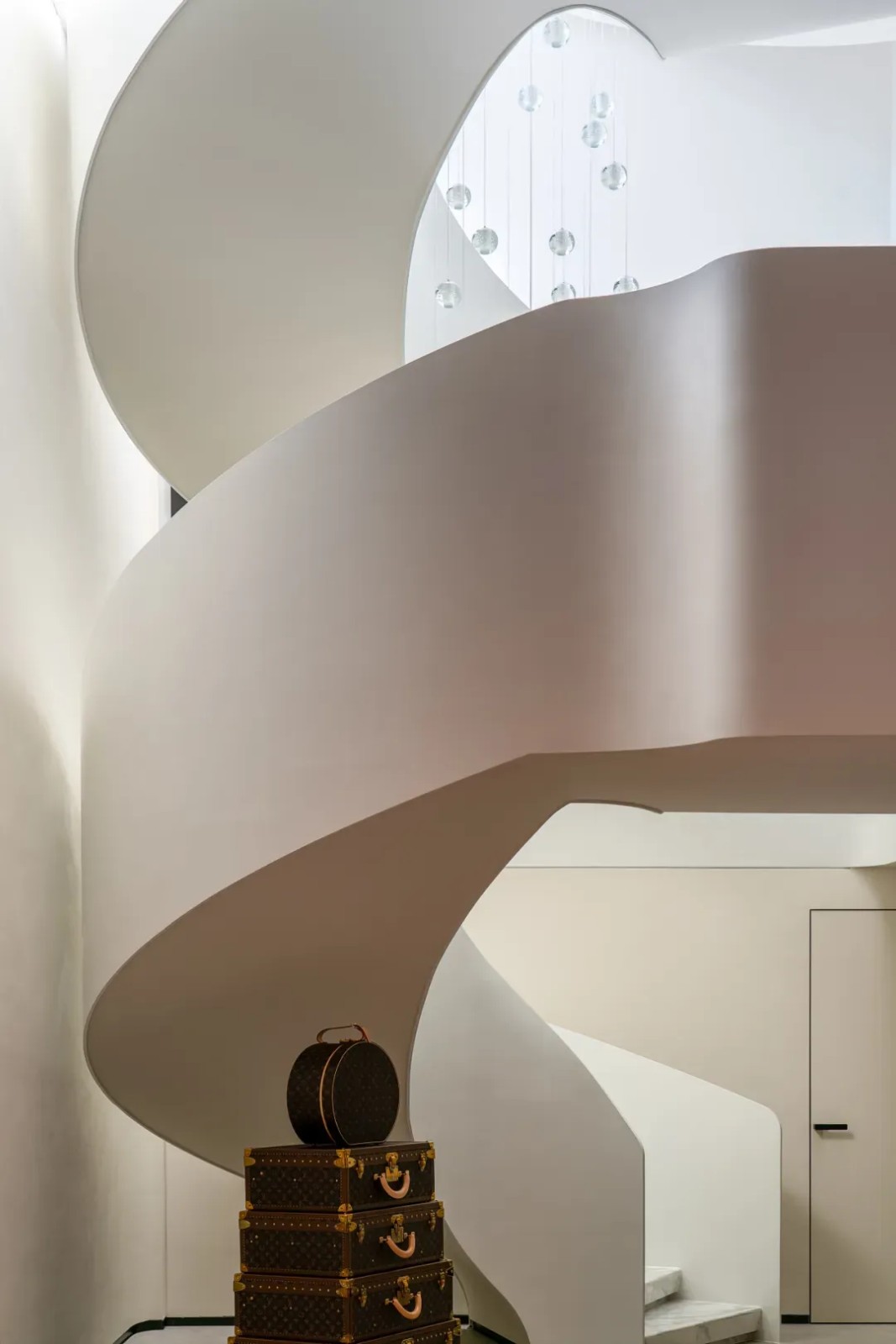 1717654447393496.jpg 1717653911887.jpg