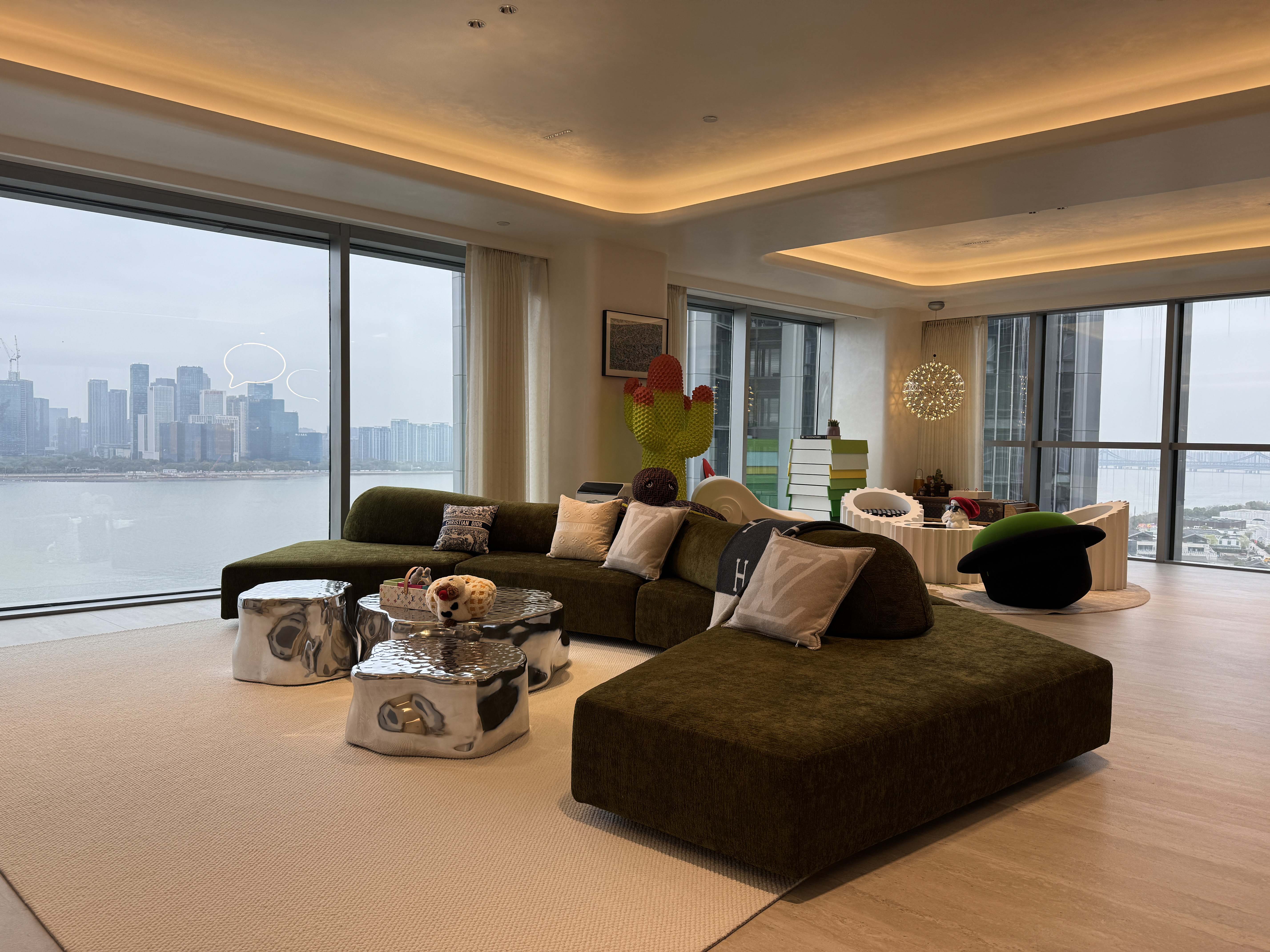 1770805706389916.jpg IMG_1120-1.jpg