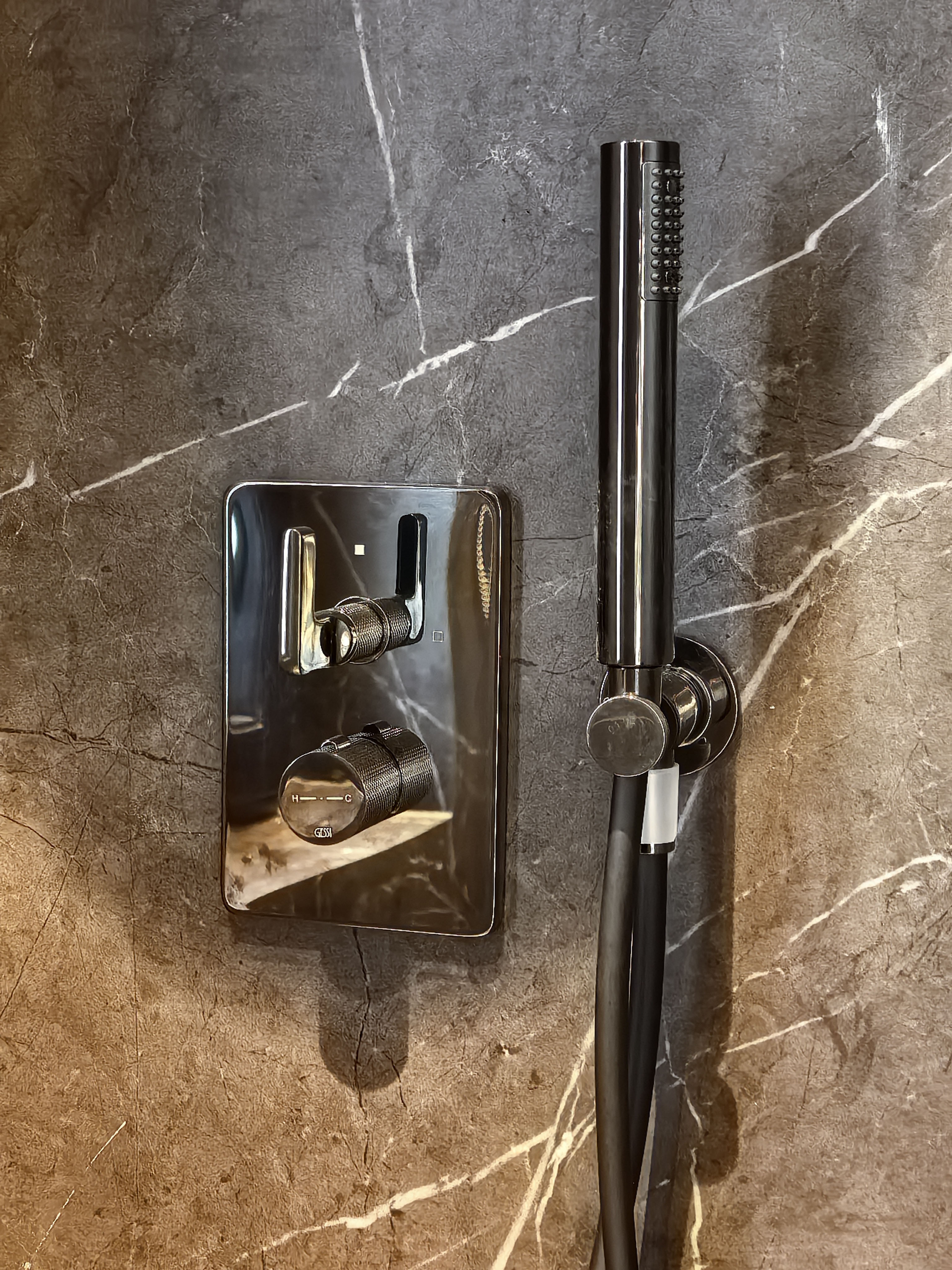 1772102491406808.jpg IMG_20251128_154327-1.jpg