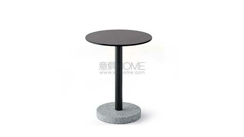 RODABERNARDO 354 side table 角幾