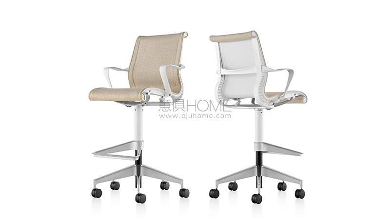 HERMAN MILLERSetu Stool 椅子