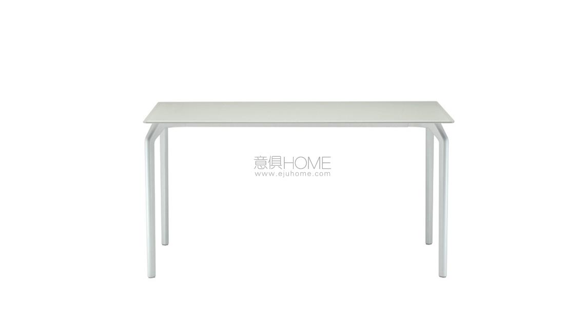 ALIAStec-700-629 桌子