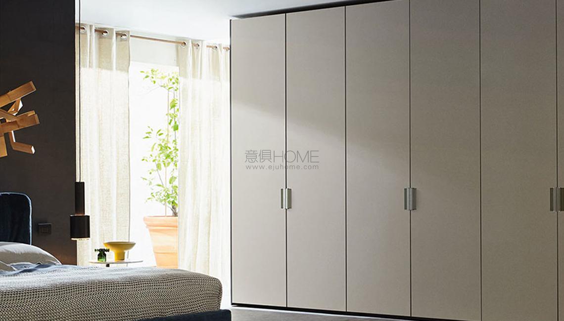 GLISS MASTER-DEEP 衣柜