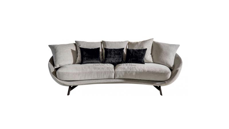 DESIREEavì es沙發