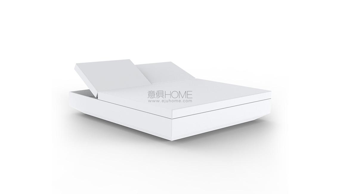 VELA DAYBED RECLINING BACKREST SQUARE 2 CHEVETS ABATABLE戶外沙發床