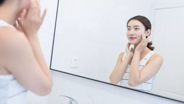 3D Lounge Chair - Un-upholstered - Sledge base休閑椅