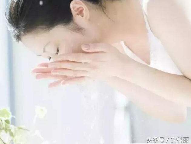 3D Bar Stool - Front Upholstered - 75 cm - Swivel base吧椅