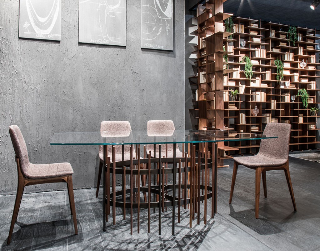 Pacini CappelliniTube 餐桌