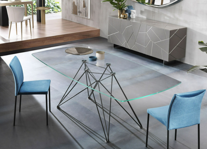 RIFLESSIPEGASO CRISTALLO餐桌