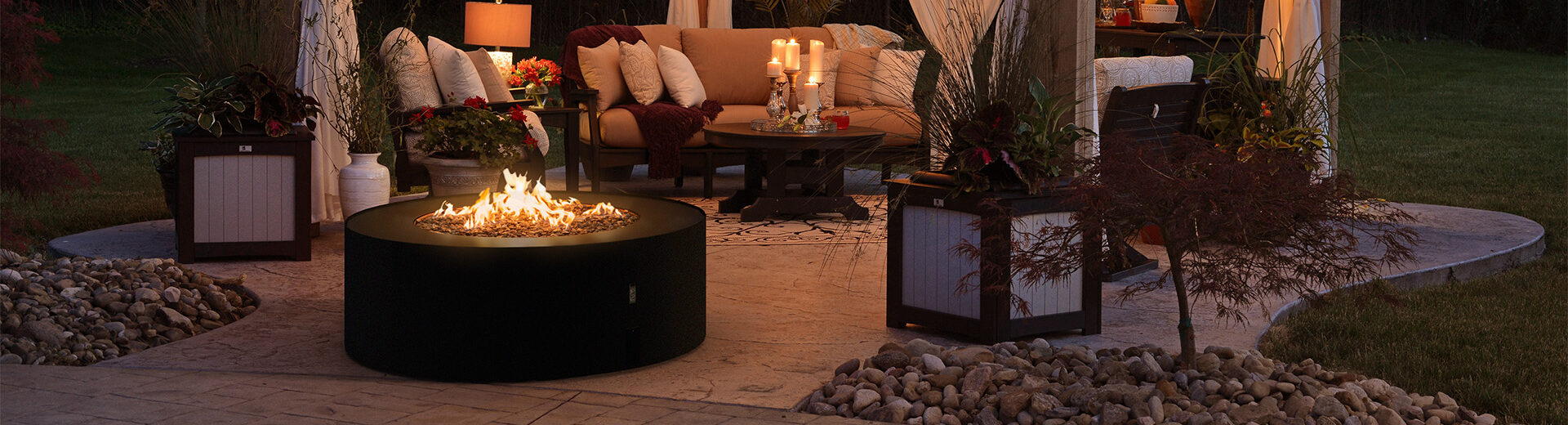 planikaGALIO STAR BLACK壁爐