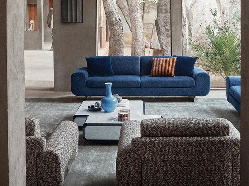 提升家的時尚氣質，就來加入一件FENDI CASA的單品吧！