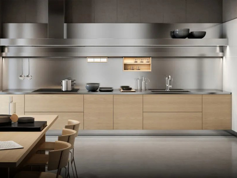 豪宅廚房都無法抗拒不銹鋼的高級魅力！