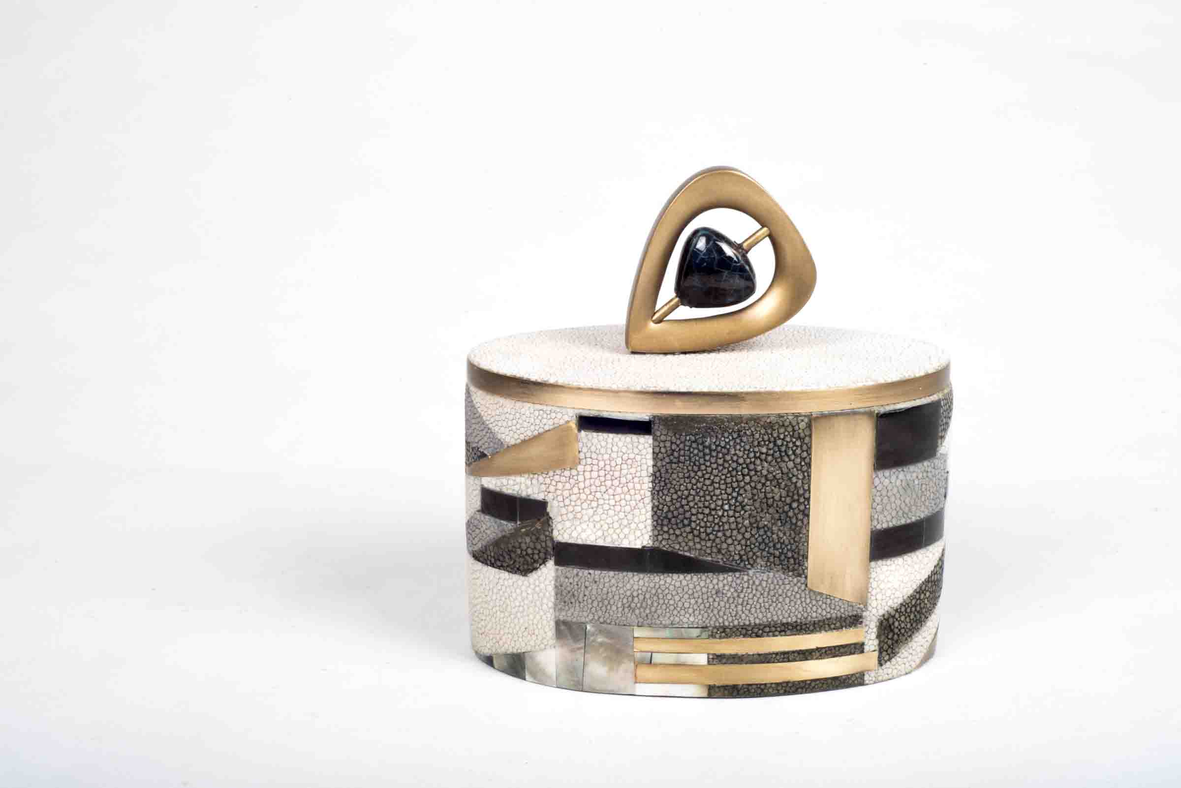 KIFU PARISOval Cannister Teardrop Knob盒子