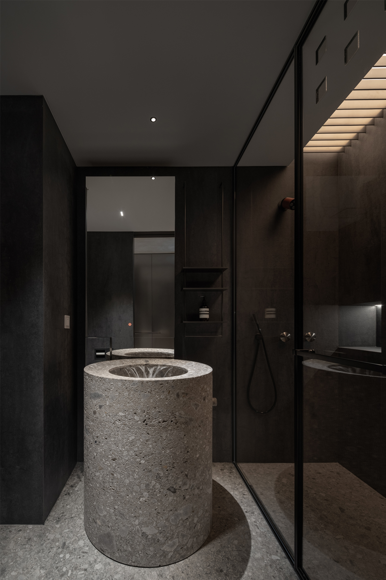 【深圳海景大平層配送實拍】奢華豪宅的Antonio Lupi的衛(wèi)浴美學