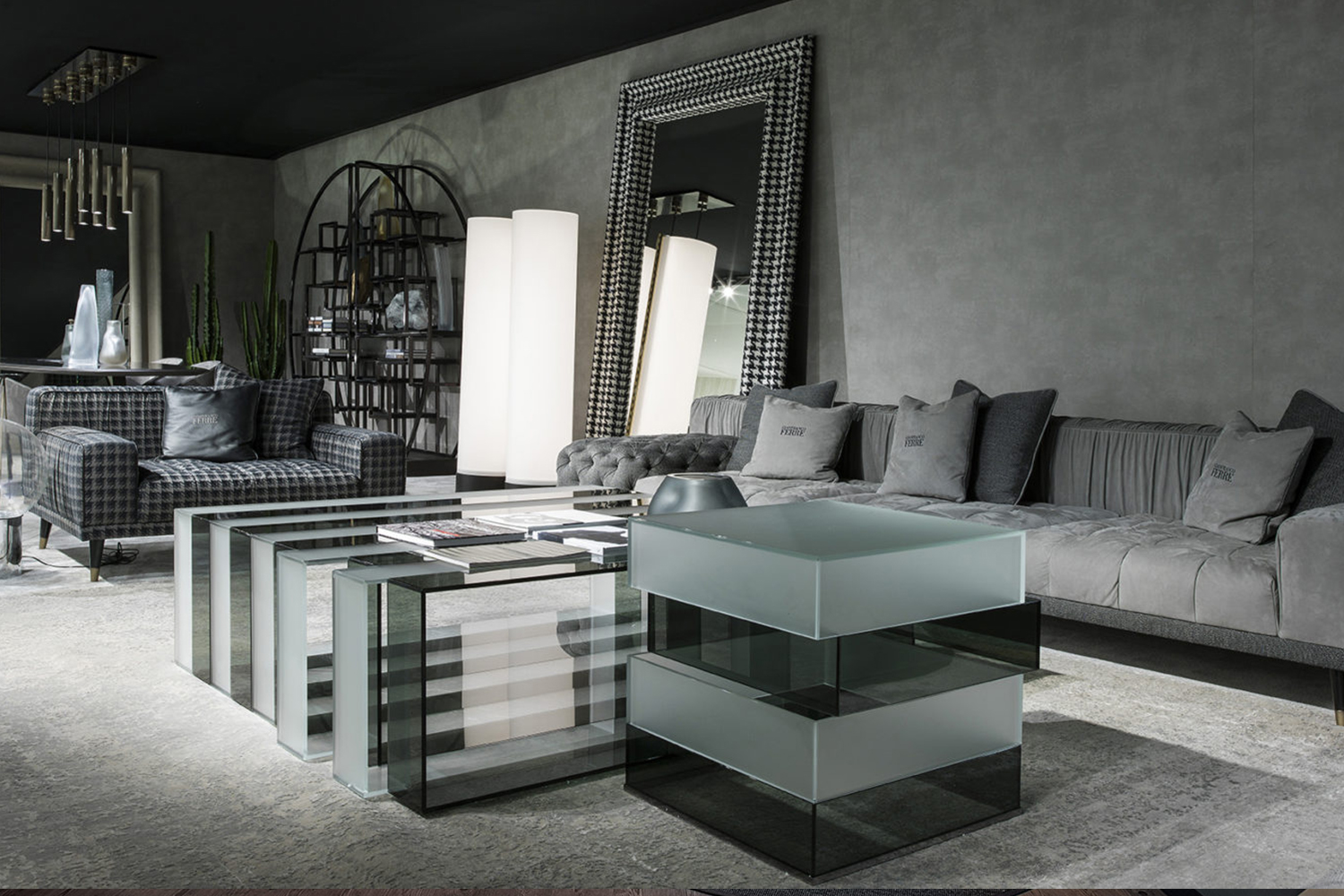 GIANFRANCO FERRE低調奢華