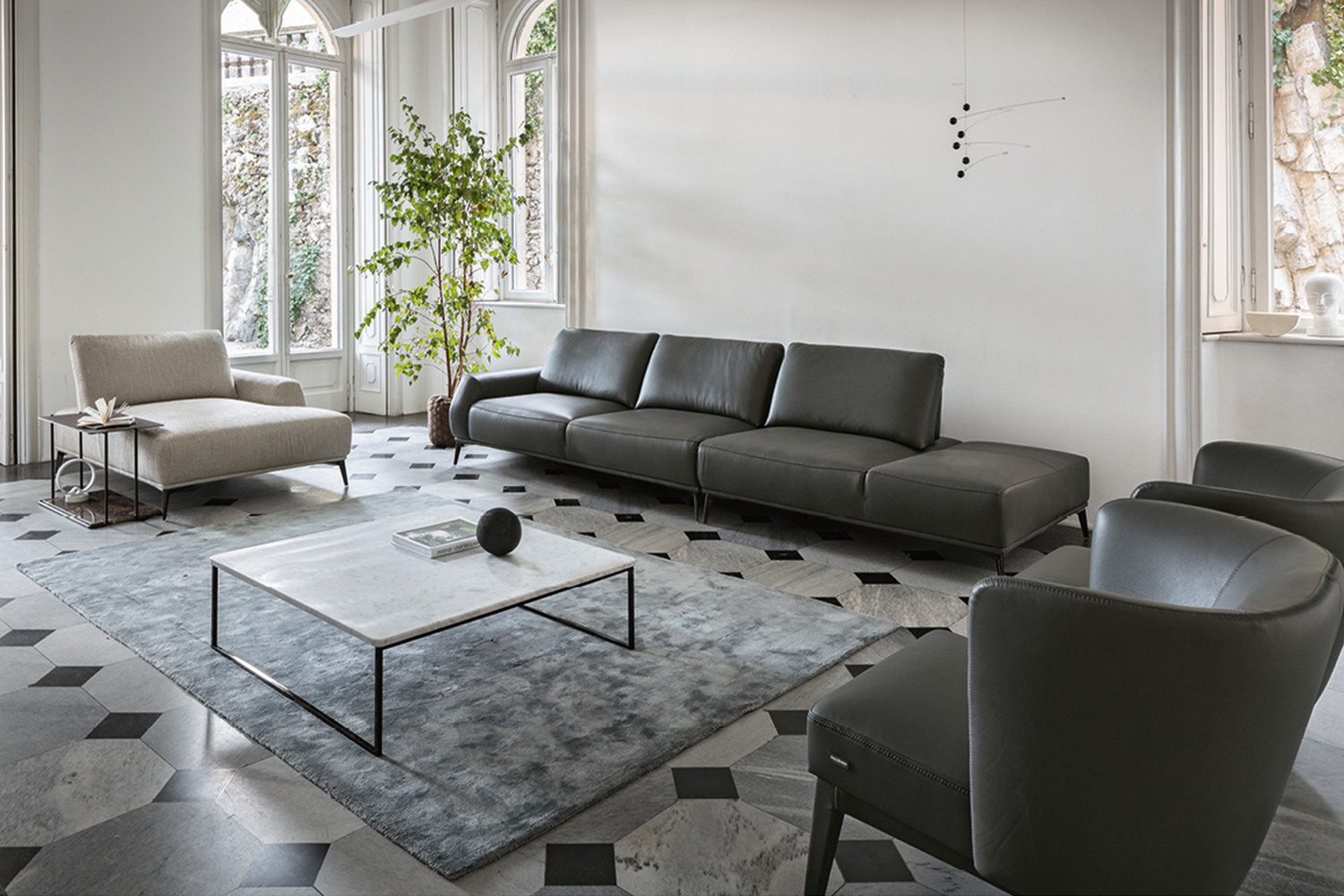 Nicoline簡約低奢